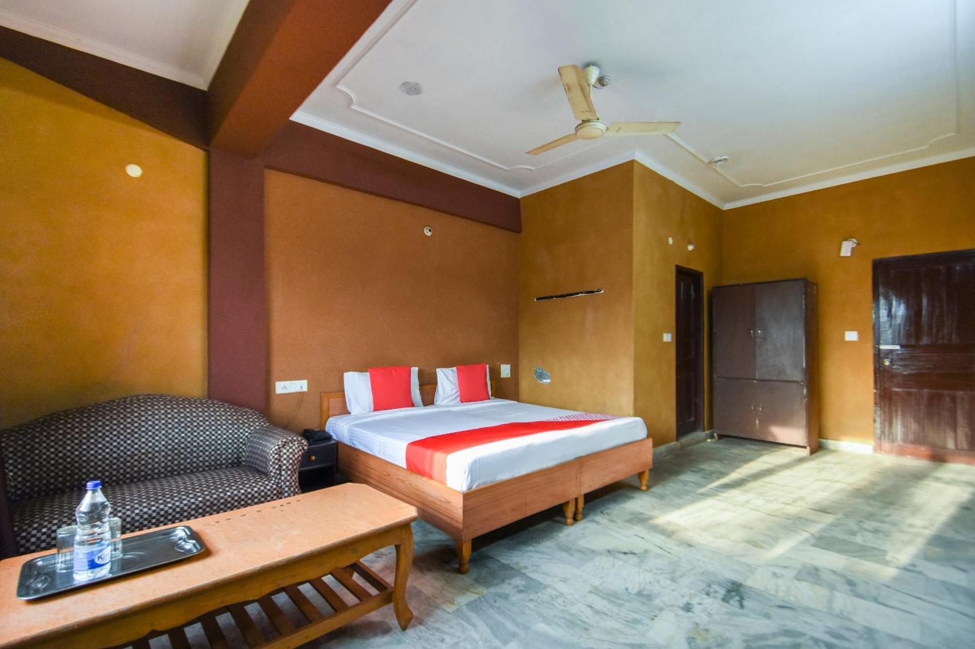Nālāgarh Oyo Flagship Vibes Hotel מראה חיצוני תמונה